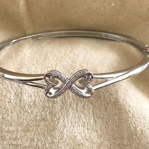 NWOT Double Heart Bracelet With Real Diamonds